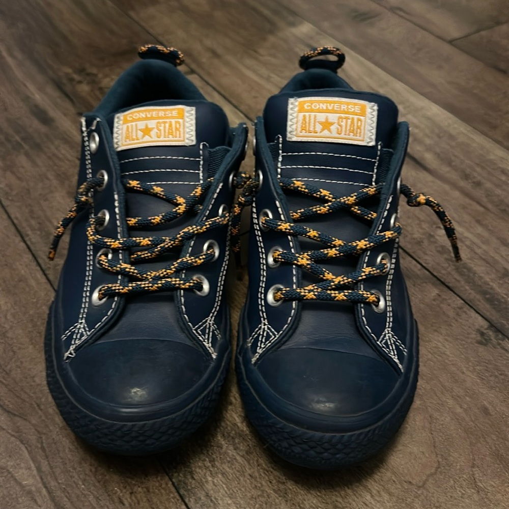 Boys size 3 converse